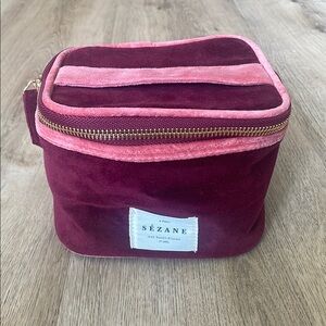 Sézane Fuchsia and Pink toiletries bag